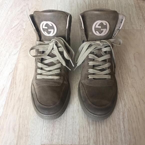 Gucci Shoes - Gucci Women’s Sneakers Shoes . Stylish !